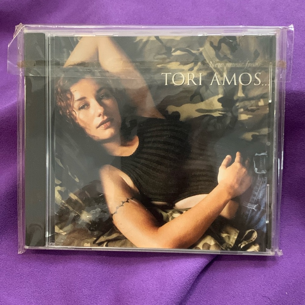 New and sealed vintage Tori Amos CD 💿